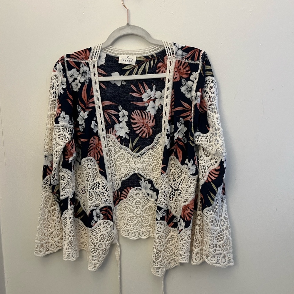 EMBER TOP, WOMENS, PALM LEAVES, LONG SLEEVE, OPEN FRONT, CROCHET LACE, SIZE-L